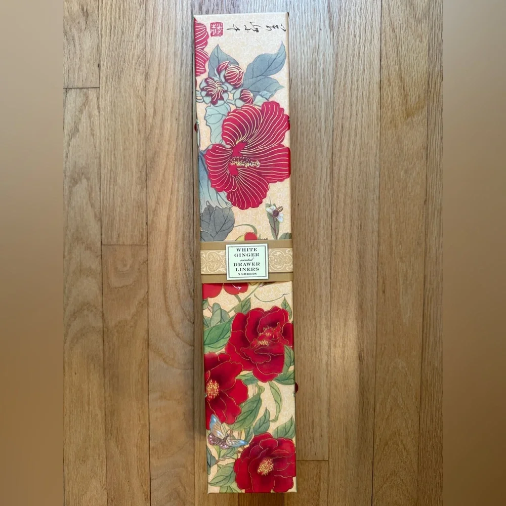 🆕 Punch Studio elegant scented shelf drawer liner paper white ginger NIB floral